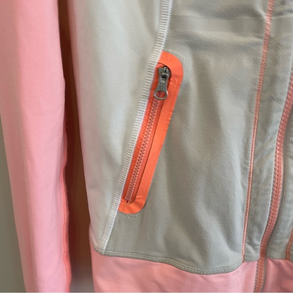 LULULEMON Run: Beach Runner Jacket size 4 - Picture 6 of 14